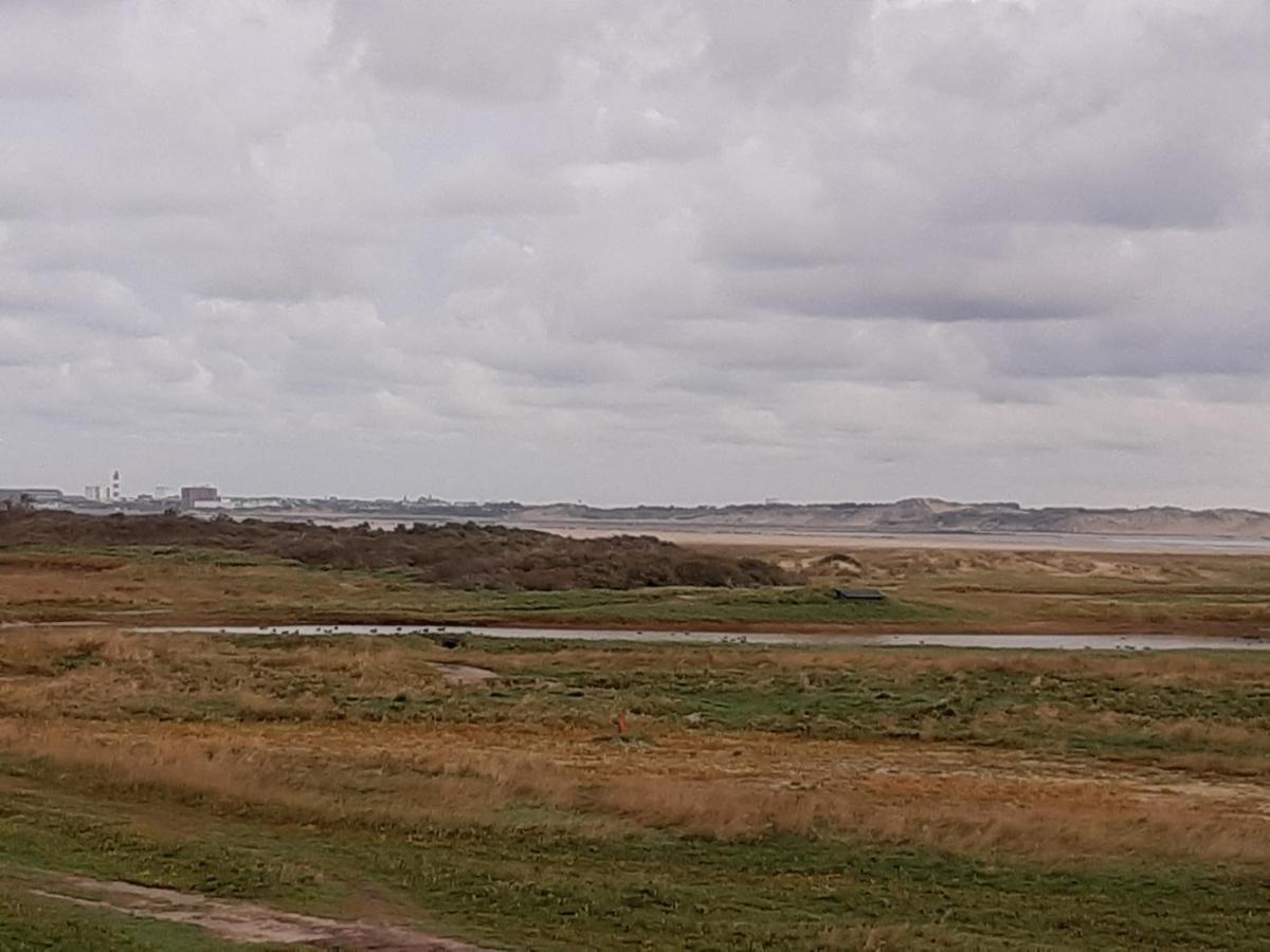 Les Obiones, Vue Laterale Mer, Fort Mahon Plage, Magnifique Studio Cabine 4P, Avec Balcon , Parking Prive Gratuit, Wifi, Classe 2 Etoiles, Exposition Plein Sud En Baie De Somme 외부 사진