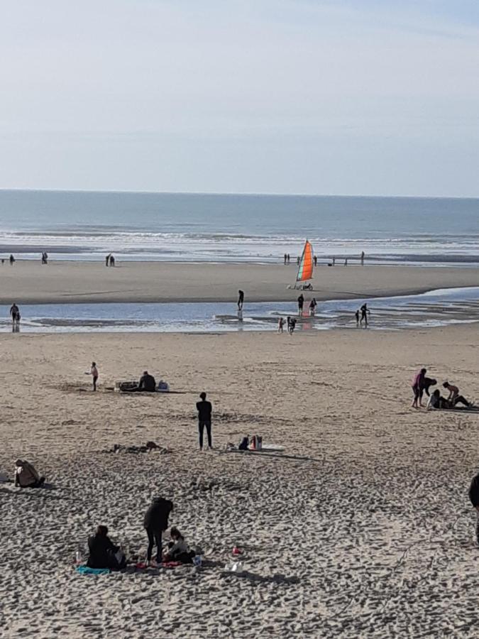 Les Obiones, Vue Laterale Mer, Fort Mahon Plage, Magnifique Studio Cabine 4P, Avec Balcon , Parking Prive Gratuit, Wifi, Classe 2 Etoiles, Exposition Plein Sud En Baie De Somme 외부 사진