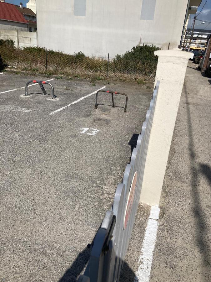 Les Obiones, Vue Laterale Mer, Fort Mahon Plage, Magnifique Studio Cabine 4P, Avec Balcon , Parking Prive Gratuit, Wifi, Classe 2 Etoiles, Exposition Plein Sud En Baie De Somme 외부 사진